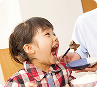 よく噛めるように食事を工夫する